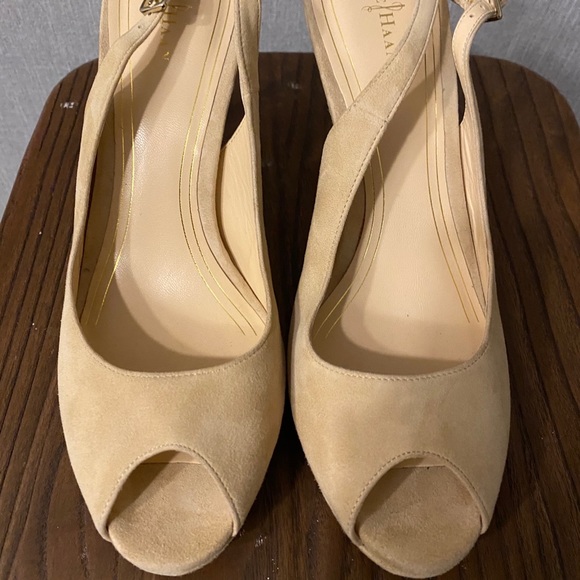 COLE HAAN NUDE HEELS - Picture 1 of 6